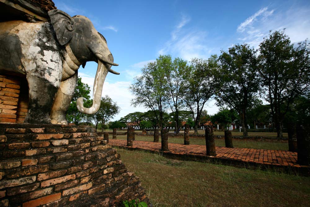 SUK103 - ONE DAY TRIP SI SATCHANALAI AND SAWANKHOLOK